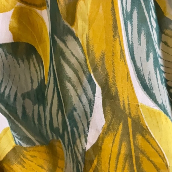 Free Press Woman’s Yellow and Green Leaf Print Kimono - Picture 10 of 13